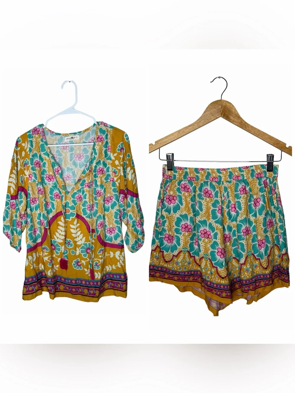Natural Life Maribel Matching Top & Shorts Set Size Small/Medium Mustard Floral